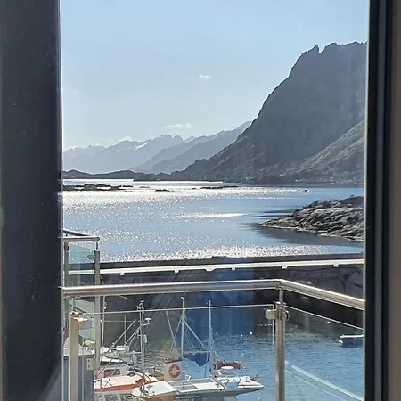 Lofoten Seaside *